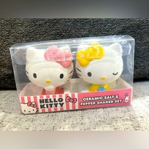 Hello Kitty Ceramic Salt & Pepper Shaker Set